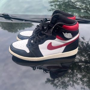 Nike Jordan Gym Red 1s